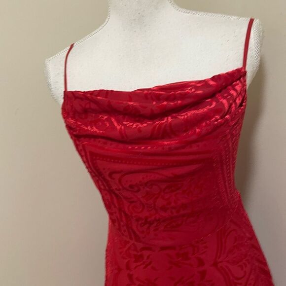 UO lexi Velvet Cowl Neck Mini Dress size M 
NWOT never worn before - Picture 5 of 8